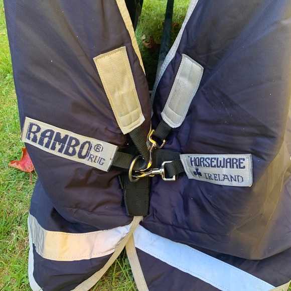SOLD:Rambo medium weight turnout blanket 72” - Picture 2 of 9